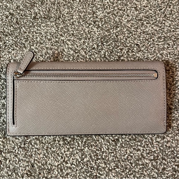 Michael Kors slim flap wallet - Picture 5 of 5